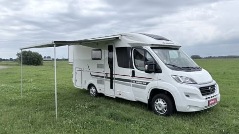 Camper Piano  Paul  🎹 – Nice Adria camper 2p