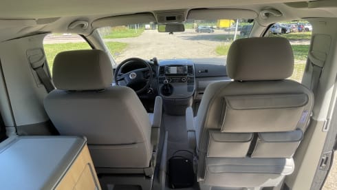 4p Volkswagen campervan from 2004