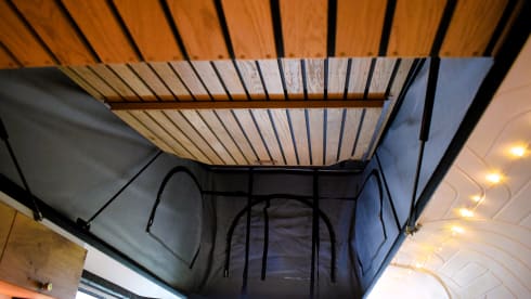 Sully – 2/3 Berth Boutique Off Grid Adventure Van near the Peak District.