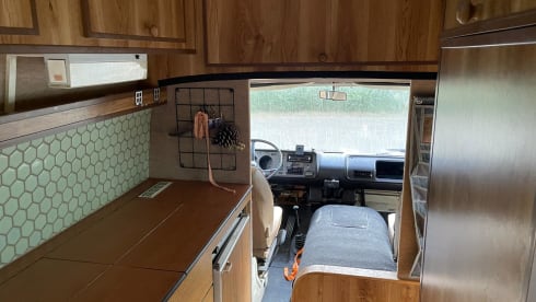 2p Volkswagen campervan uit 1977