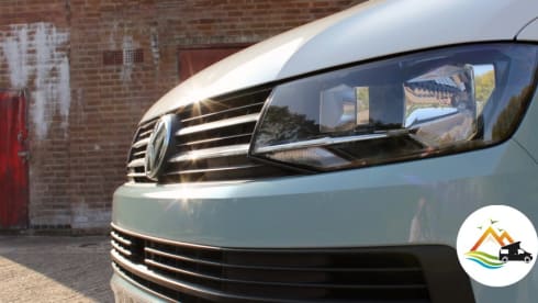 ‘Happy Days’ – Practically Brand New Stylish Volkswagen T6 SWB