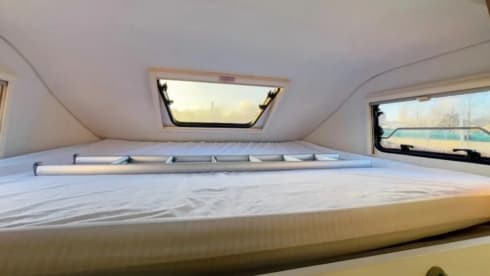 Adria – 7 berth Fiat Ducato  Adria sunliving 