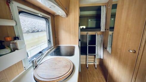6 person family camper with bunk beds