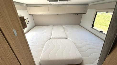 Joep – Fijne Adria camper voor 4 personen