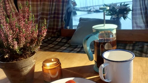 Nushka  – super cosy  - automatic campervan. price  includes insurance !