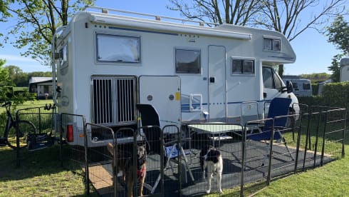 Ons maatje – 6p Adria Mobil alcove from 2004