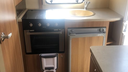 Jess – 5 berth Fiat Swift Lifestyle 624