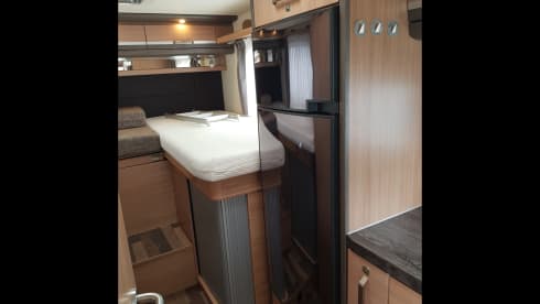 Knaus sky wave 700 MEG
