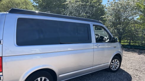 Bilbo – 4 berth Volkswagen campervan from 2018