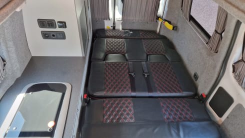 Skye2 – 4 berth campervan with pop top roof