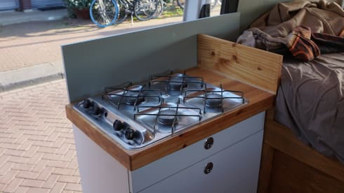 Pistachio – Mercedes Sprinter with large bed and extensive kitchen