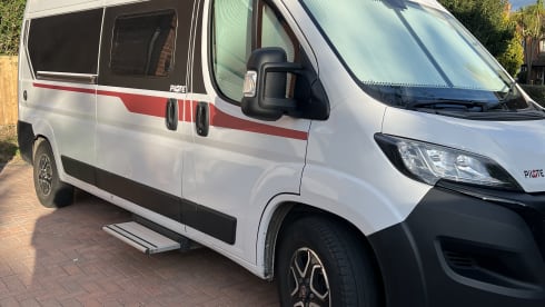 The free spirit  – 4 berth Fiat campervan from 2023