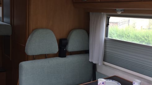 Hymer B644G – Newly furnished in 2017 hymer 644