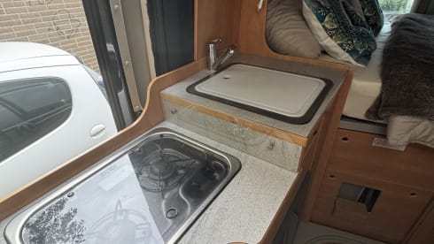 2p Pössl bus uit 2016