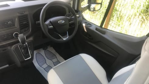  WHITNEY – 2021 6 Berth Motorhome 