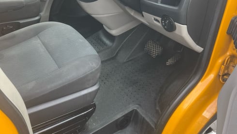 4 berth Volkswagen Yellow Camper