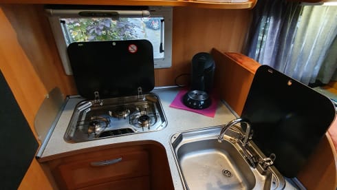 Louis  – Spacious 2 person Louis camper