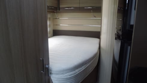 genesis – 4p Challenger integrated uit 2016