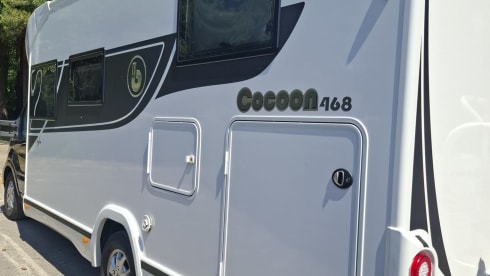 Cocoon 468 – 4p Ford semi-integrated uit 2024