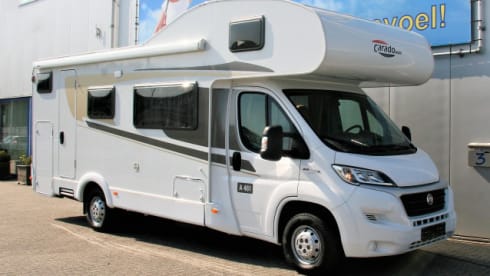 Hymer Carado A461 – Almost new family camper - 6 persons