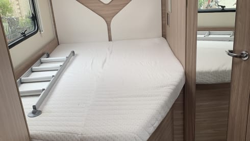 Integral very spacious camper Mercedes Burstner 2020