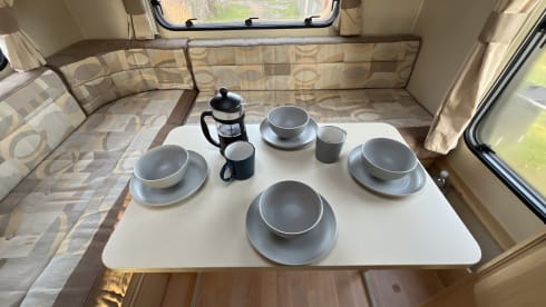 Teddy Trekker – Bessacarr 4-Berth Motorhome – Fully Equipped, Adventure Ready