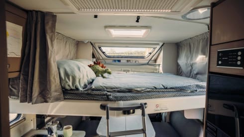 Nr. 8 Carado T448 – Camping-car très luxueux avec lits jumeaux et entièrement équipé. Liberté absolue !