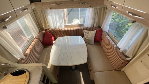 Eura – Compact Eura Mobil with cozy rear seating