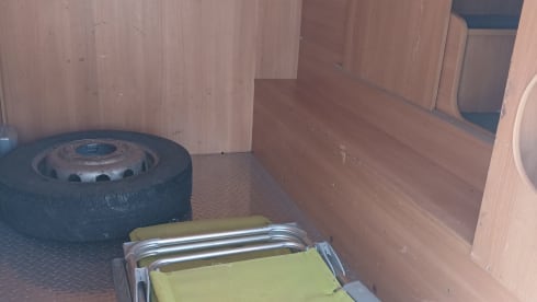 6-seater Ford Chausson (alcove) 2008