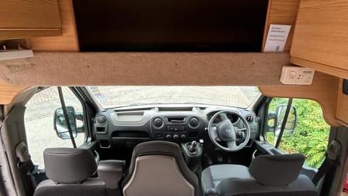 Izzy – 2 berth Renault bus from 2012