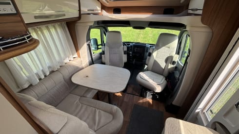 Beautiful Hymer 2-seater