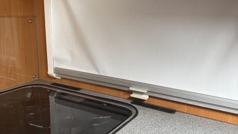 Dethleffs semi-integrated uit 2006 – 4p Dethleffs semi-integrated from 2006