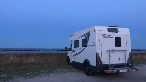 Piccolino – Travel comfortably and safely in a small camper.