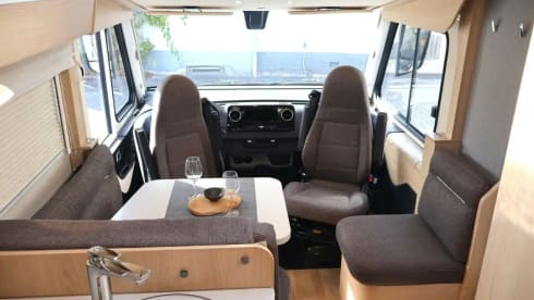 Hymer BMC-I 600 – Integrierter Weinsberg Caracore 700MEG Automatikspeicher + WLAN für unterwegs