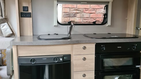 Kelsee – Kelsee 4 berth Elddis 155 Evolution Coachbuilt 2019