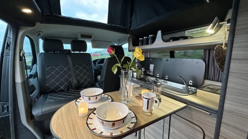 Sun Chaser – 4 berth Volkswagen campervan from 2011