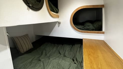 Vanessa – 5 berth Family Van