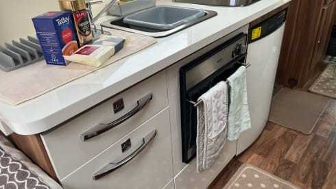 NC500 Highland Tourer – Auto Roller 746 motorhome - ideal for NC500 and Highlands