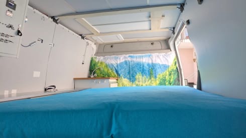 Anneliese  – Ford Transit self-conversion 2.00*1.40 longitudinal bed all-wheel drive 