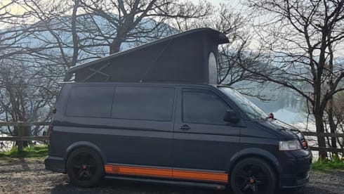 Belle – VW T5 campervan 