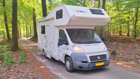4P Roller Team / CI Elliot 10 Alcove with bunk bed from 2008