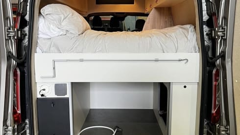 Moët  – Luxury compact campervan 