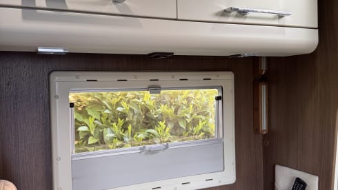 Integral 4 person camper super luxury 