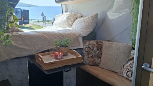Charly – 3p Volkswagen campervan uit 2018