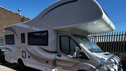 Tina – 6 berth automatic ford roller team