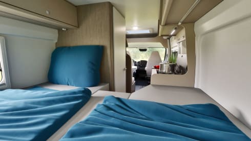 Matty – Gloednieuwe carado CV640 camperbus