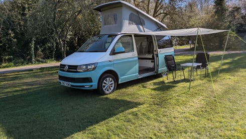 Georgie – Georgie- Our lovely 4 berth Volkswagen campervan