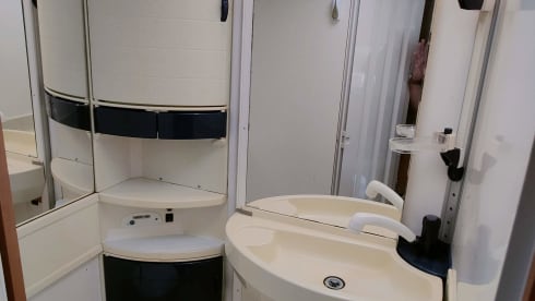 Maro 3 – 4p Hymer integrated from 2003