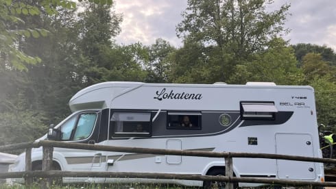 Lokatena – New Benimar Bel Air, semi-integrated with 5 seats and 5 beds