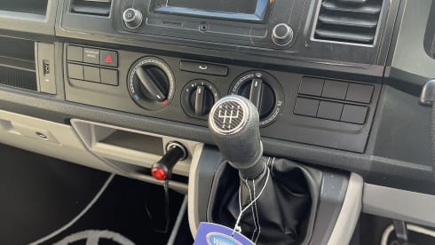 Chopsey – VW-Campingbus mit 4 Schlafplätzen aus dem Jahr 2016